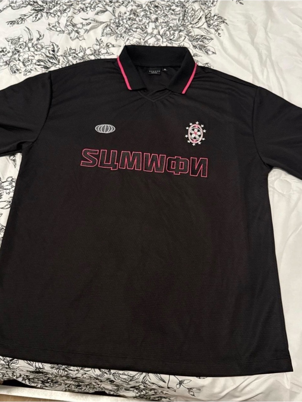 SHEIN Black Jersey Polo with Pink Trim and Chest Graphics